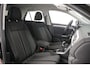 Volkswagen T-Roc Life Edition 1.0 TSI 115pk Adaptive cruise control, Achteruitrijcamera, LED koplampen, Stoelverwarming, Airco, DAB, Radio, Parkeersensoren, App connect