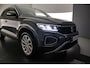 Volkswagen T-Roc Life Edition 1.0 TSI 115pk Adaptive cruise control, Achteruitrijcamera, Stoelverwarming, LED koplampen, Parkeersensoren, Airco, DAB, Radio, App connect