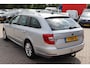 Skoda Superb Combi 1.6 TDI Sprint Pro Navigatie, Cruise control, Trekhaak, Stoelverwarming, Elektrische ramen