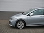 Volkswagen Golf 8.5 1.5 eHybrid Life Edition Adaptive Cruise Control - Parkeercamera - Ambiance Verlichting