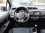 Toyota Yaris 1.0 VVT-i Aspiration, 5Drs. NL, Airco, Navigatie, Camera, Telefoon, Trekhaak, Isofix, 100% onderhouden, Super zuinig, Japanse kwaliteit