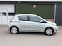 Toyota Yaris 1.0 VVT-i Aspiration, 5Drs. NL, Airco, Navigatie, Camera, Telefoon, Trekhaak, Isofix, 100% onderhouden, Super zuinig, Japanse kwaliteit