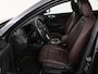 BMW 1-Serie 118i Business Edition | Luxury Line | Panoramadak | Leder | Stoel & stuurverwarming | Camera | Carplay | Full LED | Live Cockpit | Navigatie | HiFi System | Parkeerhulp | Climate control