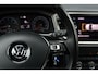 Volkswagen T-Roc 1.0 TSI Style Business Navi Clima CarPlay ACC Getint glas 17-Inch Nl-Auto NAP!