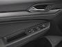 Volkswagen Golf 1.5 TSI 150pk Style Volkswagen Golf 1.5 eTSI 150pk Style | Navigatie | Climate Control | DAB | Digitale Cockpit | Keyless Start | Lichtmetalen velgen 17" | Parkeer Sensoren | Stoelverwarming