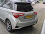 Toyota Yaris 1.5 VVT-i Y20 | Bi-tone | Keyless | Cruise | DAB | Camera | Climate | Lage km stand!