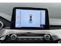 Ford Kuga 2.5 PHEV Titanium | Trekhaak | Panorama Dak | Stoelverwarming | Draadloze Telefoonlader | Parkeersensoren V+A |