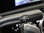 Mercedes-Benz A-klasse 180 AMG Line / Stoelverwarming / Achteruitrijcamera / Panorama-schuifdak