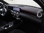 Mercedes-Benz A-klasse 180 AMG Line / Stoelverwarming / Achteruitrijcamera / Panorama-schuifdak