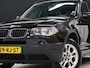 BMW X3 2.0d [TREKHAAK, VOL LEDER, PDC V+A, NAVIGATIE, CRUISE, CLIMATE, NIEUWSTAAT]