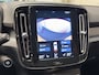 Volvo XC40 1.5 T4 RECHARGE R-DESIGN ELEK.TREKHAAK NAVIGATIE CRUISE CONTROL CLIMATE CONTROL APPLE CARPLAY/ANDROID RIJSTROOKSENSOREN DODEHOEKSENSOREN ACHTERUITRIJCAMERA ZEER MOOI !! 3010