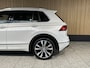 Volkswagen Tiguan 2.0 TSI 4Motion Highline Business R 2 x R-line | Trekhaak | Standkachel