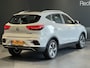 MG ZS EV Standard Range Luxury 50 kWh | Panoramadak | Leder | Navi | 360 Camera | Led Koplampen |