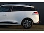 Renault Clio Estate 0.9 TCe Zen | incl. 12 maanden garantie | Airco | Navigatie | Cruise control | Trekhaak | Parkeersensoren achter | 16" lichtmetalen velgen | Isofix | Automatisch inklapbare spiegels | 1ste eigenaar! |