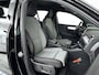 Volvo XC40 B4 Aut. Plus Dark | Harman Kardon | Stoel- en stuurverwarming | Parkeercamera | Trekhaak