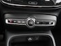 Volvo XC40 T2 AUT(8) MOMENTUM SCHUIFDAK ACC BLIS KEYLESS NAVI