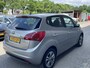 Kia Venga 1.4 CVVT First Edition | Achteruitrijcamera | Navigatie | Cruise control |