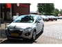 Peugeot 3008 1.6 - 16v. 165 Pk * Automaat * 100% Benzine * Luxe Allure * Navigatie * Panoramadak * 1/2 Leder Interieur * Trekhaak * Head Up Display * Climate & Cruise Control * Vingerhoets: Vierde Generatie Eersteklas Service !