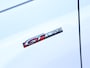 Peugeot 308 SW 1.2 PureTech GT-line Black Pack | Leder/Stof | Keyless Entry & Start | Panoramadak | Trekhaak | 18"LMV