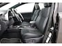 Toyota RAV4 2.5 Hybrid AWD Style | Panoramadak | Trekhaak | Navigatie | Stoelverwarming | Parkeersensoren voor/achter | 18 inch | Adaptive Cruise