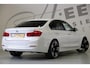 BMW 3-Serie 318i/ Head-up display/ Sportstoelen/ Ledkoplampen