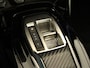 Peugeot e-2008 EV GT 54 kWh SOH 96,1%! - ORIGINEEL NEDERLANDSE AUTO - PARKEERSENSOREN VOOR EN ACHTER - 360 GRADEN CAMERA - NAVIGATIE - KEYLESS ENRTY & START - ADAPTIVE CRUISE CONTROL - CLIMATE CONTROL- DAADLOZE TELEFOONLADER