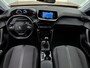 Peugeot 2008 SUV Allure 130pk | Navigatie | Achteruitrijcamera | Stoelverwarming | Climate Control | Cruise Control | Parkeersensoren | Keyless start | Armsteun | Bluetooth | Apple CarPlay / Android Auto | DAB+ radio | All seasonbanden | Donker getint glas | 17" lichtmetalen velgen |