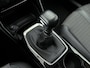 Peugeot 2008 SUV Allure 130pk | Navigatie | Achteruitrijcamera | Stoelverwarming | Climate Control | Cruise Control | Parkeersensoren | Keyless start | Armsteun | Bluetooth | Apple CarPlay / Android Auto | DAB+ radio | All seasonbanden | Donker getint glas | 17" lichtmetalen velgen |