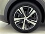 Peugeot 3008 SUV Allure 130 pk Automaat | Navigatie | Achteruitrijcamera | Parkeersensoren Voor en Achter | LED Dagrijverlichting | Lederen Stuurwiel | Dodehoek Detectie | Climate Control | Cruise Control | 18" Lichtmetalen Velgen | Apple Carplay/Android Auto |