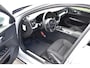 Volvo V60 B3 177PK Automaat Business Pro | ACC | Camera | 18"LMV | Stoelverwarming | Stuurverwarming