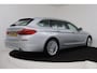 BMW 5-Serie Touring 530i Executive (PARKEERSENSOREN, CRUISE, NAVI, STOELVERWARMING, LEER, ELEKTR STOELEN, DEALER ONDERHOUDEN)
