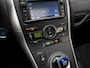 Toyota Auris 1.8 Full Hybrid Executive Business (NAVIGATIE,LED VERLICHTING,OPEN DAK,KEYLESS,ALCANTARA,CRUISE,TREKHAAK,TOPCONDITIE)