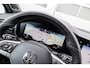 Volkswagen Touareg 3.0 V6 462pk eHybrid R | Panoramadak | Trekhaak | Luchtvering | 22" Estoril Velgen | Soft Close