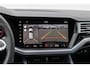 Volkswagen Touareg 3.0 V6 462pk eHybrid R | Panoramadak | Trekhaak | Luchtvering | 22" Estoril Velgen | Soft Close