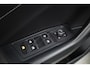 Volkswagen T-Roc 1.5 TSI R-Line Black Style | Pano | Adapt. Cruise | CarPlay | IQ Light | Afn. Trekhaak | Beats Audio |