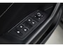 Volkswagen T-Roc 1.5 TSI R-Line Black Style | Pano | Adapt. Cruise | CarPlay | IQ Light | Afn. Trekhaak | Beats Audio