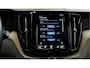 Volvo XC60 2.0 T6 AWD 250kW/340pk Aut8 Recharge Inscription BOWERS&WILKINS + HEAD UP + BLIS + PANORAMADAK + ADAPT.CRUISE + PILOT ASSIST + SPORTSTOELEN + CAMERA + ADAPTIVE LED + EL.TREKHAAK + STOEL-&STUURVERWARMING + BLIS + PARKSENSOREN V&A + 22" LM-VELGEN!!