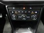 Volkswagen T-Roc 1.5 TSI Sport Triple Black Airco-ecc App connect Navigatie 19 inch Zwarte sportvelgen Apk nieuw Boekjes aanwezig Nette staat Stoelverwarming PDC ACC Adaptieve Cruise Control