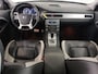 Volvo V70 2.0T R-Edition | stoelverwarming | Navigatie | Regen sensor | High Performance Audio | Actieve bochtverlichting | Xenon | Leder | Dakrails | Bluetooth |