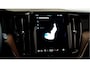 Volvo XC60 2.0 B4 Diesel MHEV 155kW/211pk Aut8 Black PANORAMADAK + 360 CAMERA + GOOGLE DASH + EL.TREKHAAK + STOELVERWARMING&-VENTILATIE + GLASPOOK + PILOT ASSIST + ADAPT.CRUISE + STUURVERWARMING + STYLING PACK + PARKASSISTENT + 22" LM-VELGEN!!