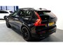 Volvo XC60 2.0 B4 Diesel MHEV 155kW/211pk Aut8 Black PANORAMADAK + 360 CAMERA + GOOGLE DASH + EL.TREKHAAK + STOELVERWARMING&-VENTILATIE + GLASPOOK + PILOT ASSIST + ADAPT.CRUISE + STUURVERWARMING + STYLING PACK + PARKASSISTENT + 22" LM-VELGEN!!