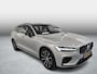 Volvo V60 2.0 T6 Plug-in hybrid AWD Plus Dark | Trekhaak | Harman/Kardon | Sport stoelen | Zwarte hemel | Long Range | Camera |