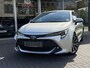 Toyota Corolla 2.0 Hybrid First Edition | Stoel + Stuurverwarming, 17 inch, Keyless, Privacy glass, Apple CarPlay/Android Auto