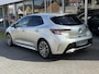 Toyota Corolla 2.0 Hybrid First Edition | Stoel + Stuurverwarming, 17 inch, Keyless, Privacy glass, Apple CarPlay/Android Auto