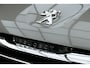 Peugeot 2008 1.6 4-Cil 120PK VTi Allure Clima, Cruise, Half Leer, Park Sensors, 16"LMV, Haak 1270kg