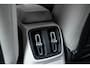 Volvo XC40 T4 Recharge Inscription | Blond Lederen bekleding | Dealer onderhouden | Harman Kardon premium audio | Wegklapbare trekhaak | Navigatie | Comfortstoelen | Stoelverwarming | BLIS |
