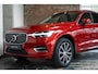 Volvo XC60 T8 Twin Engine AWD Inscription | Dealeronderhouden | 360° parkeercamera | Electrische bedienbare voorstoelen | Semi-electrische wegklapbare trekhaak | Stoelverwarming | Parkeersensoren voor + achter | Panoramadak | BLIS |