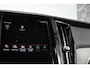 Volvo XC60 T8 Twin Engine AWD Inscription | Dealeronderhouden | 360° parkeercamera | Electrische bedienbare voorstoelen | Semi-electrische wegklapbare trekhaak | Stoelverwarming | Parkeersensoren voor + achter | Panoramadak | BLIS |