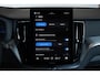 Volvo XC60 T6 Plug-in hybrid AWD Ultra Black Edition | Nieuw model! | Direct leverbaar | Adaptive cruise control | Google infotainment | luchtvering | Harman Kardon premium audio | 360° Parkeercamera | Parkeersensoren voor + achter | Stoel en stuurwiel verwarming | Electrische bedienbare voorstoelen