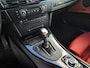 BMW 3-Serie Coupé 320i (170 PK) Dealer-Onderh. Young-Timmer. BOVAG-Garantie. Half-Leer, Navigatie, Cruisecontrol, Parkeersensoren, Stoelverwarming, Bluetooth, Lm-Velgen-16Inch, Privacy-Glas